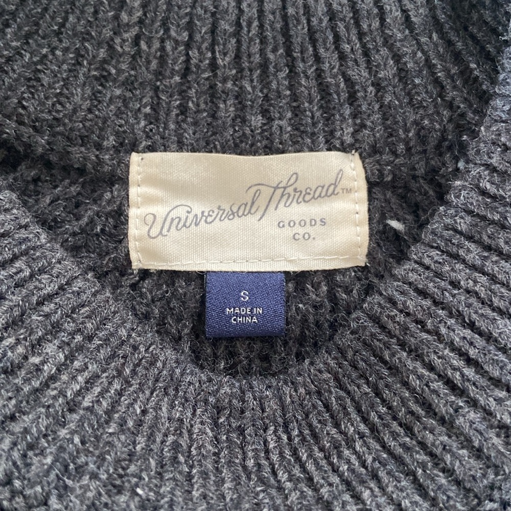 Gray Mix-Knit Sweater - Picture 2 of 3